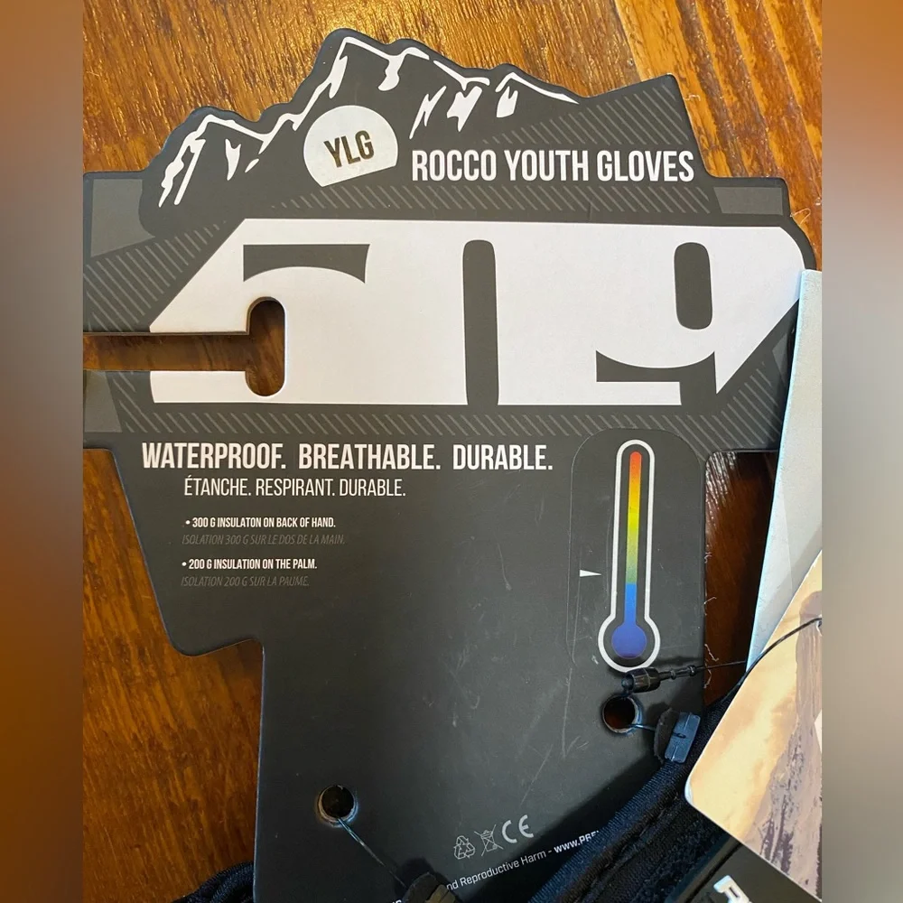 *NWT ROCCO YOUTH GLOVES